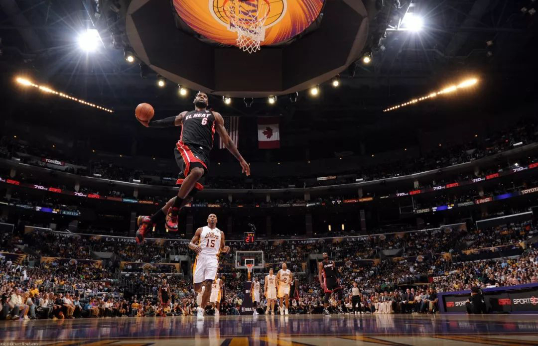 “互聯(lián)網(wǎng)+體育”場景是關(guān)鍵 看動因體育、NBA、Keep如何連接線上與線下丨體育經(jīng)理人